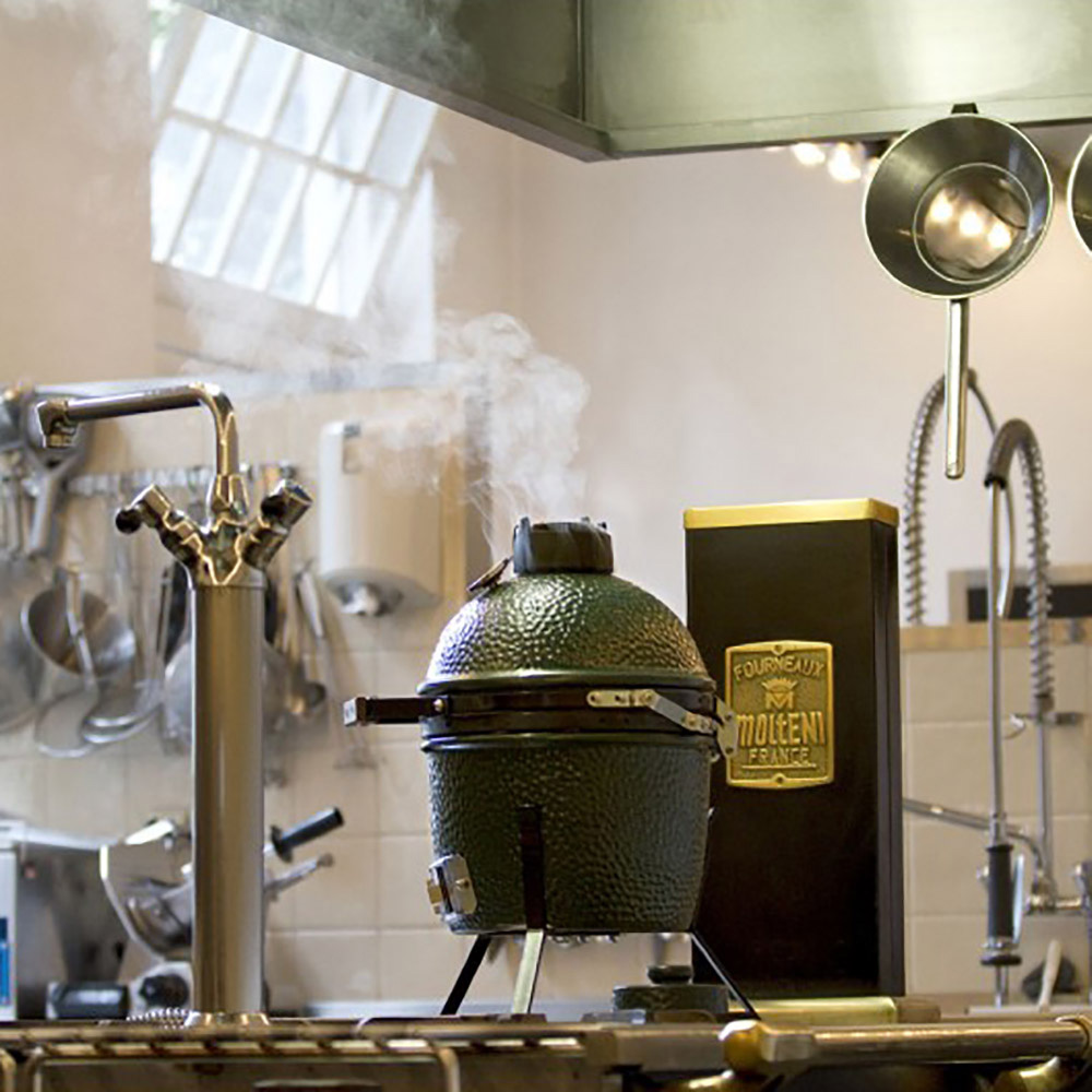 Гриль угольный Big Green Egg Mini, керамический