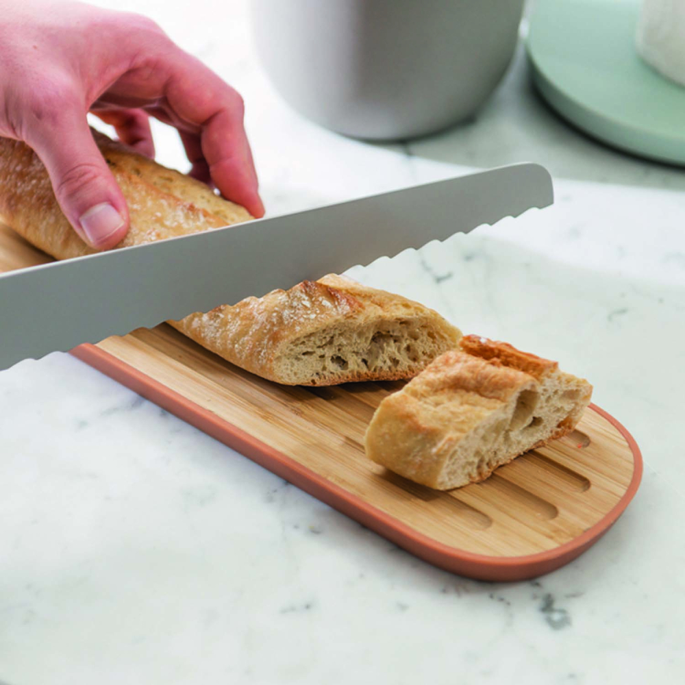 Доска для нарезки с ручкой BergHOFF LEO, 44 х 10 х 1,5 см