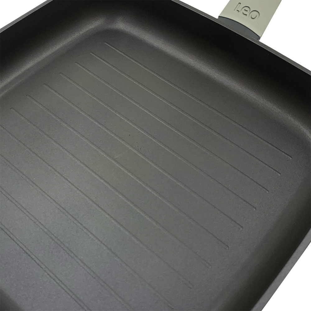 Сковорода-гриль з антипригарним покриттям BergHOFF LEO SHADOW, 24 х 24 см, 1,8 л