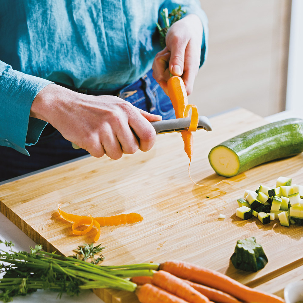 Овощечистка с вертикальным лезвием BergHOFF LEO BALANCE, 17,5 х 2 см