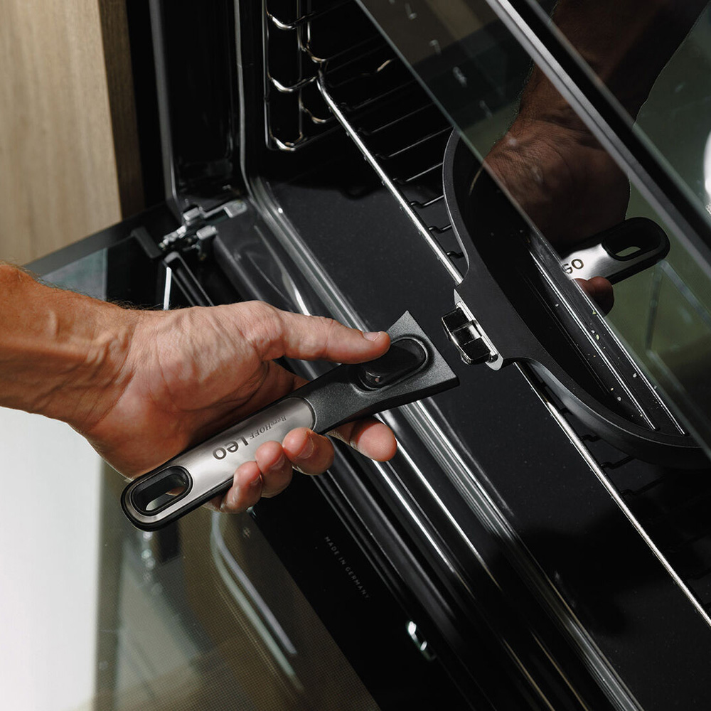 Сковорода с антипригарным покрытием BergHOFF LEO PHANTOM, диам. 28 см, 2,9 л