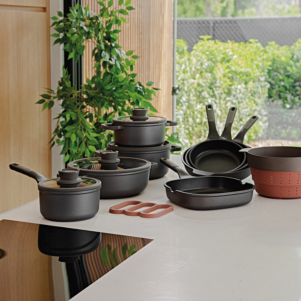 Сотейник з антипригарним покриттям BergHOFF LEO STONE+, діам. 28 см, 4,7 л