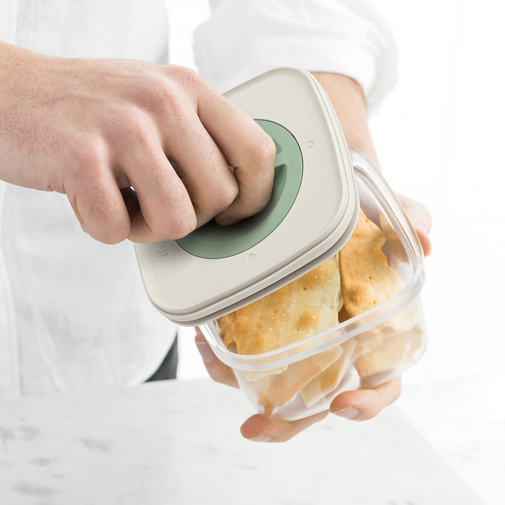 Контейнер для їжі зі смарт-системою BergHOFF LEO SMART SEAL, 1,6 л