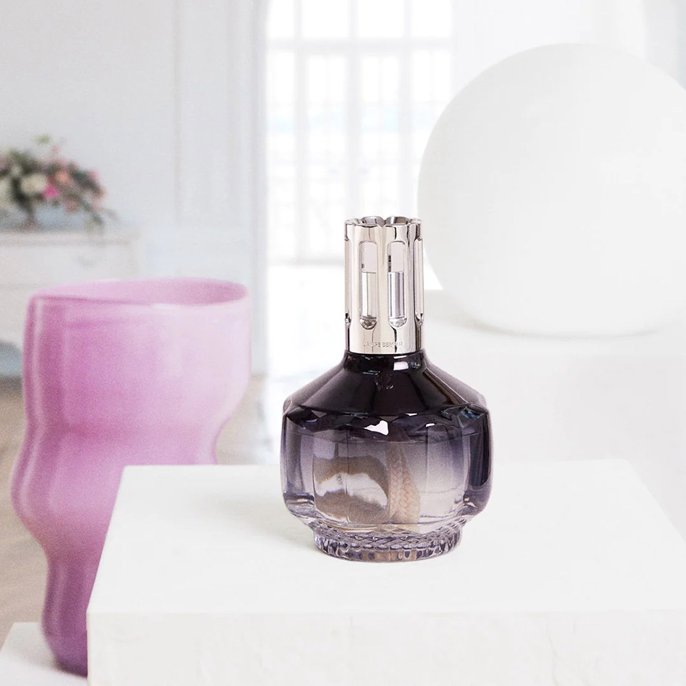 Аромалампа Maison Berger Paris MOLECULE BLEUE NUIT, 428 мл + Наповнювач з ароматом UNDERNEATH THE MAGNOLIAS, 250 мл