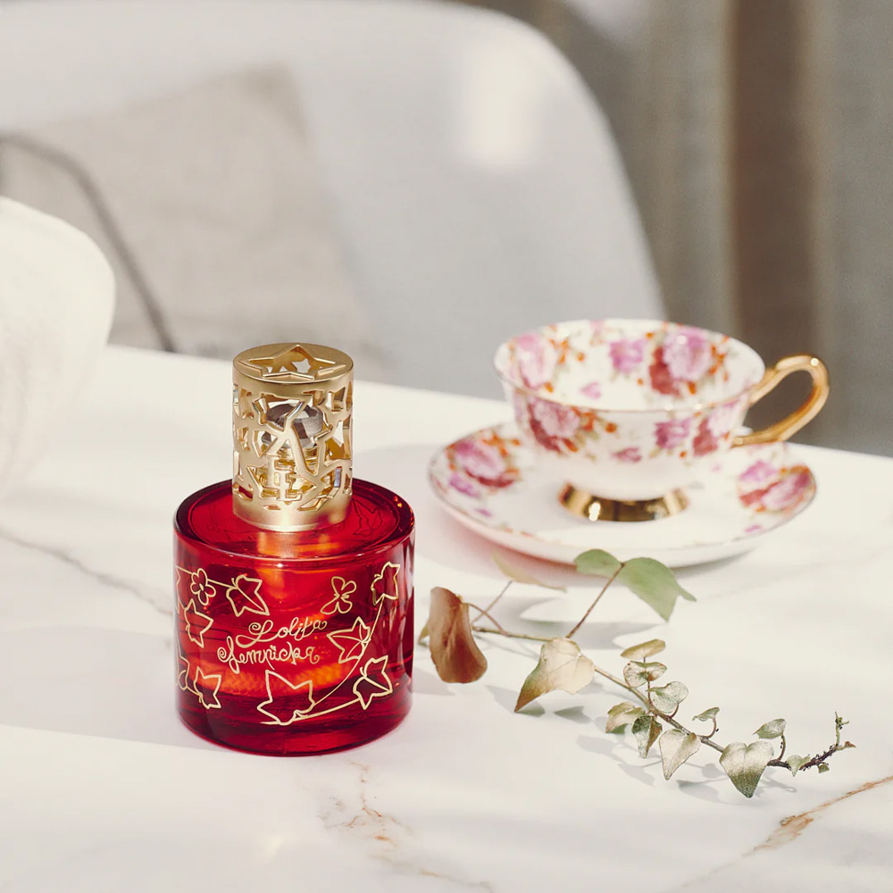 Аромалампа Maison Berger Paris LOLITA LEMPICKA SWEET, 230 мл + Наполнитель с ароматом LOLITA LEMPICKA SWEET, 250 мл