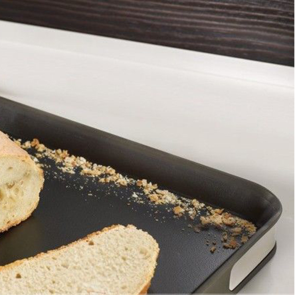 Двухсторонняя разделочная доска с шипами Joseph Joseph Cut And Carve, черная, 37,5 х 29,5 х 2,5 см