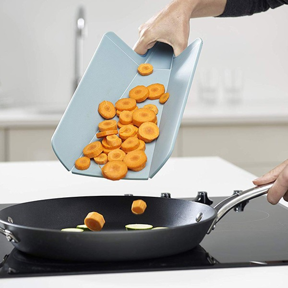 Доска разделочная складная Joseph Joseph Chop2Pot, голубая, 48 х 27 х 1,5 см