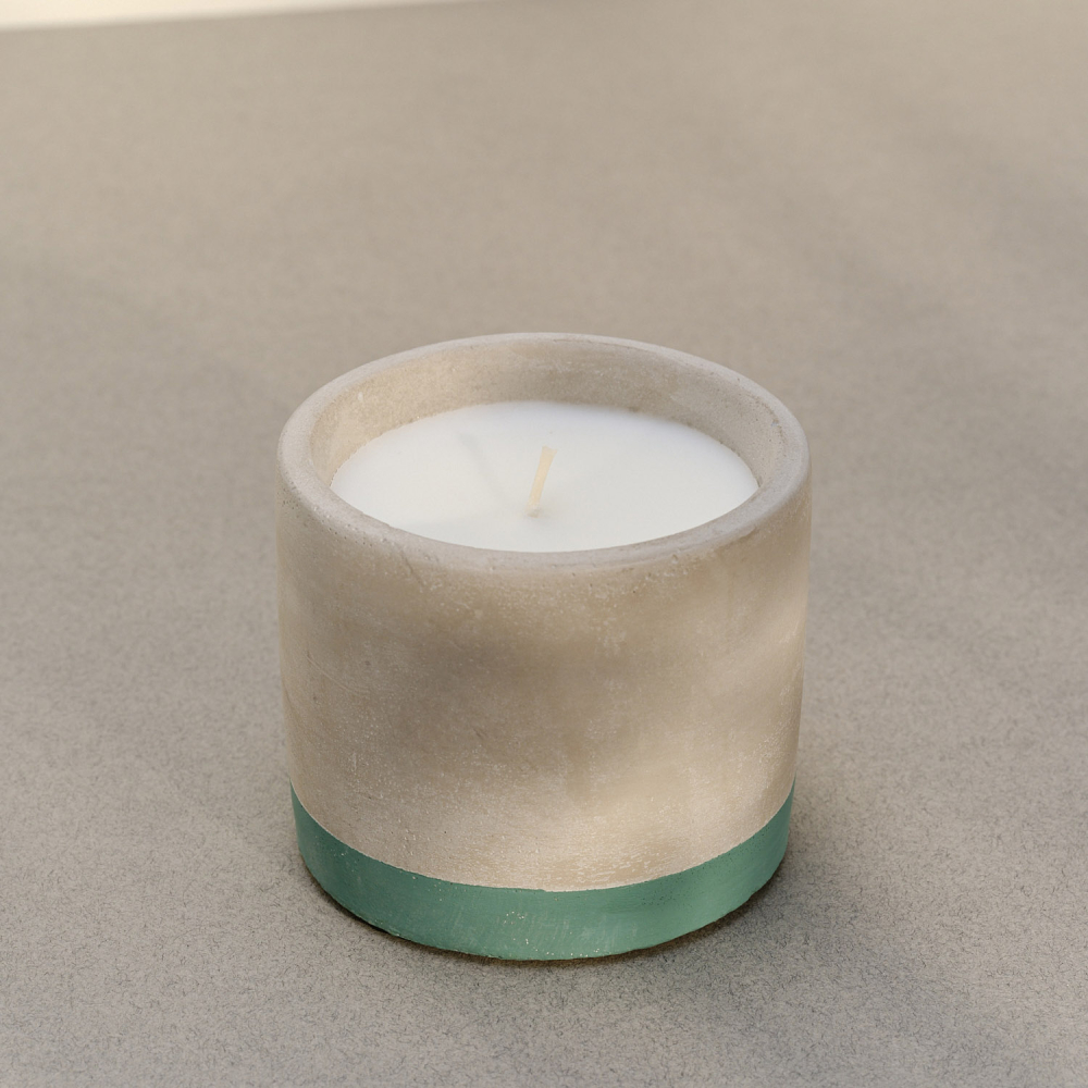 Свічка Bougies La Française у кашпо BETON, м`ята-лемонграс, 9 х 9 х 7,5 см, 180 г