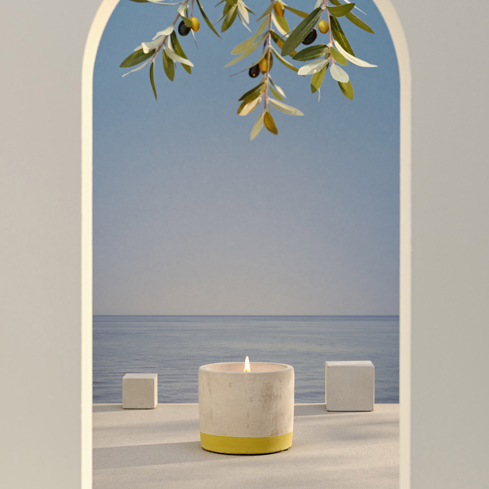 Свічка Bougies La Française у кашпо BETON, олива-лемонграс, 9 х 9 х 7,5 см, 180 г