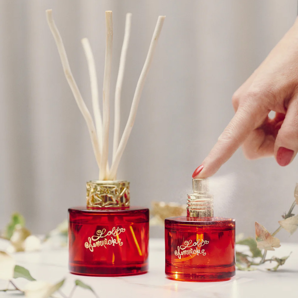 Набор Maison Berger Paris: диффузор LOLITA LEMPICKA SWEET, 100 мл + Наполнитель с ароматом LOLITA LEMPICKA SWEET, 90 мл и спрей с ароматом LOLITA LEMPICKA SWEET, 50 мл