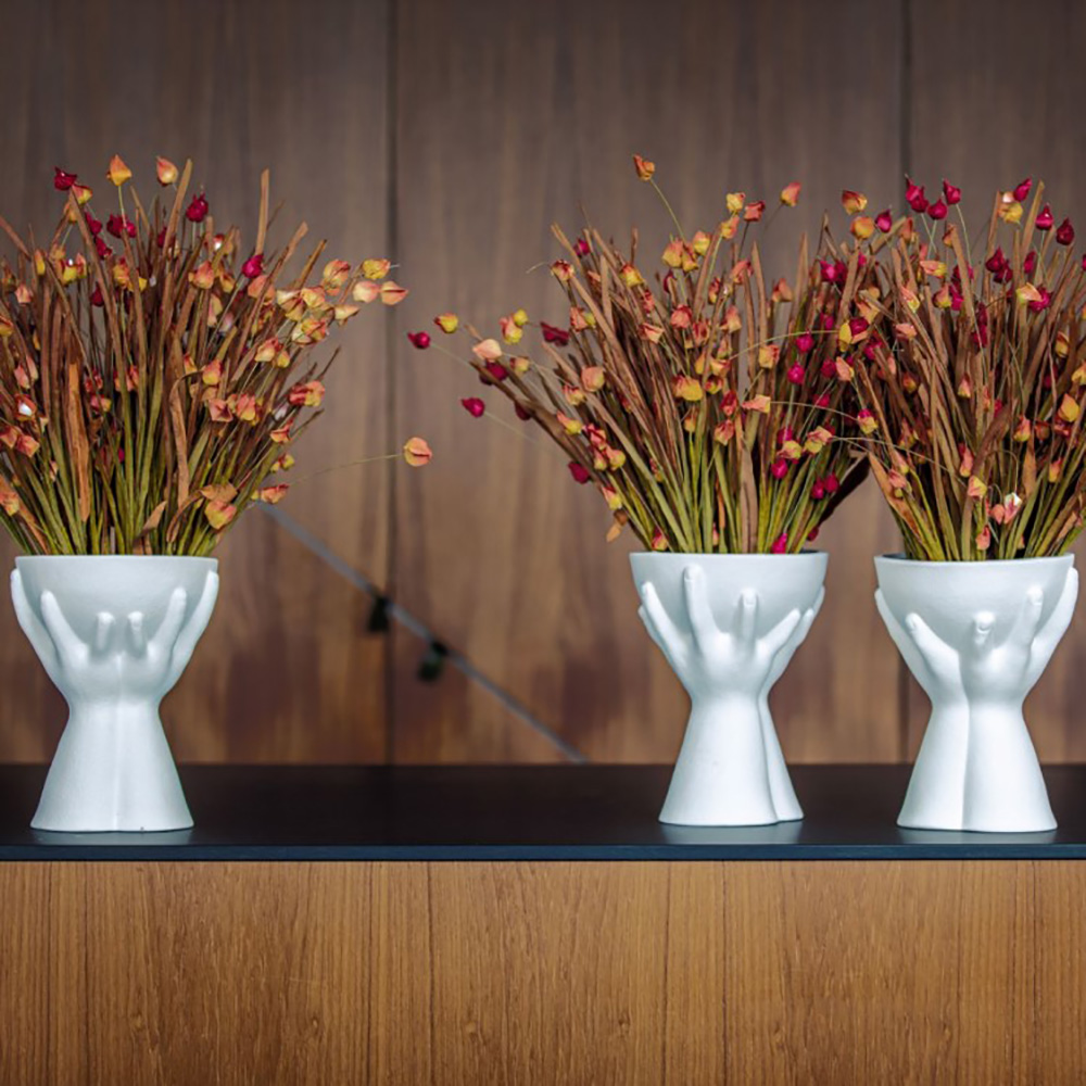 Кашпо Rituali Domestici LOVE HANDS, фарфор, диам. 16 см, выс. 22 см