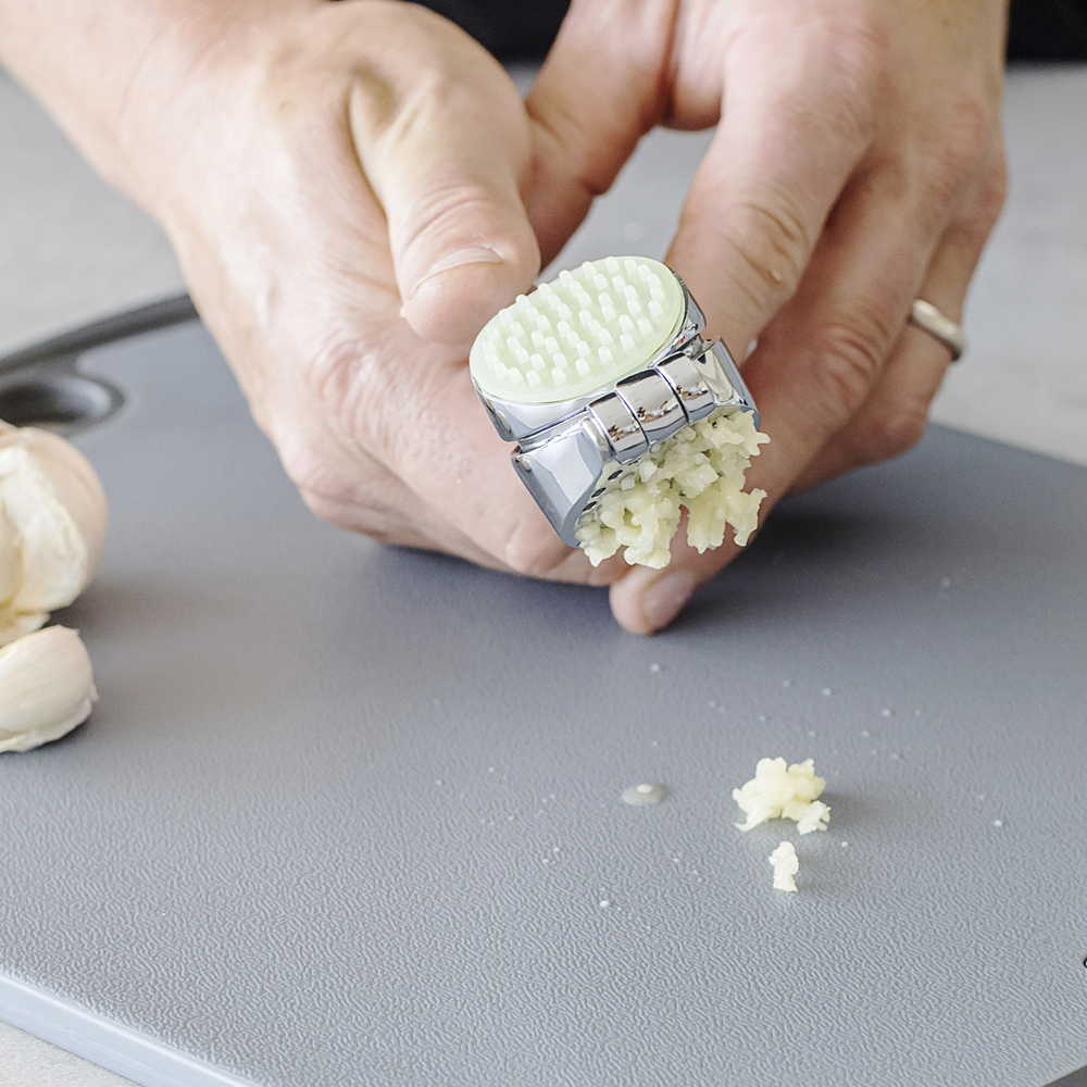 Пресс для чеснока Kitchen Craft MASTERCLASS, 13,5 х 6 см