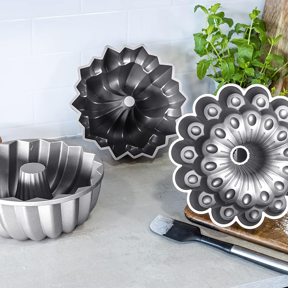 Декоративна форма для випікання Kitchen Craft MASTERCLASS BUTTON, алюмій, 24,7 х 24,7 х 10 см