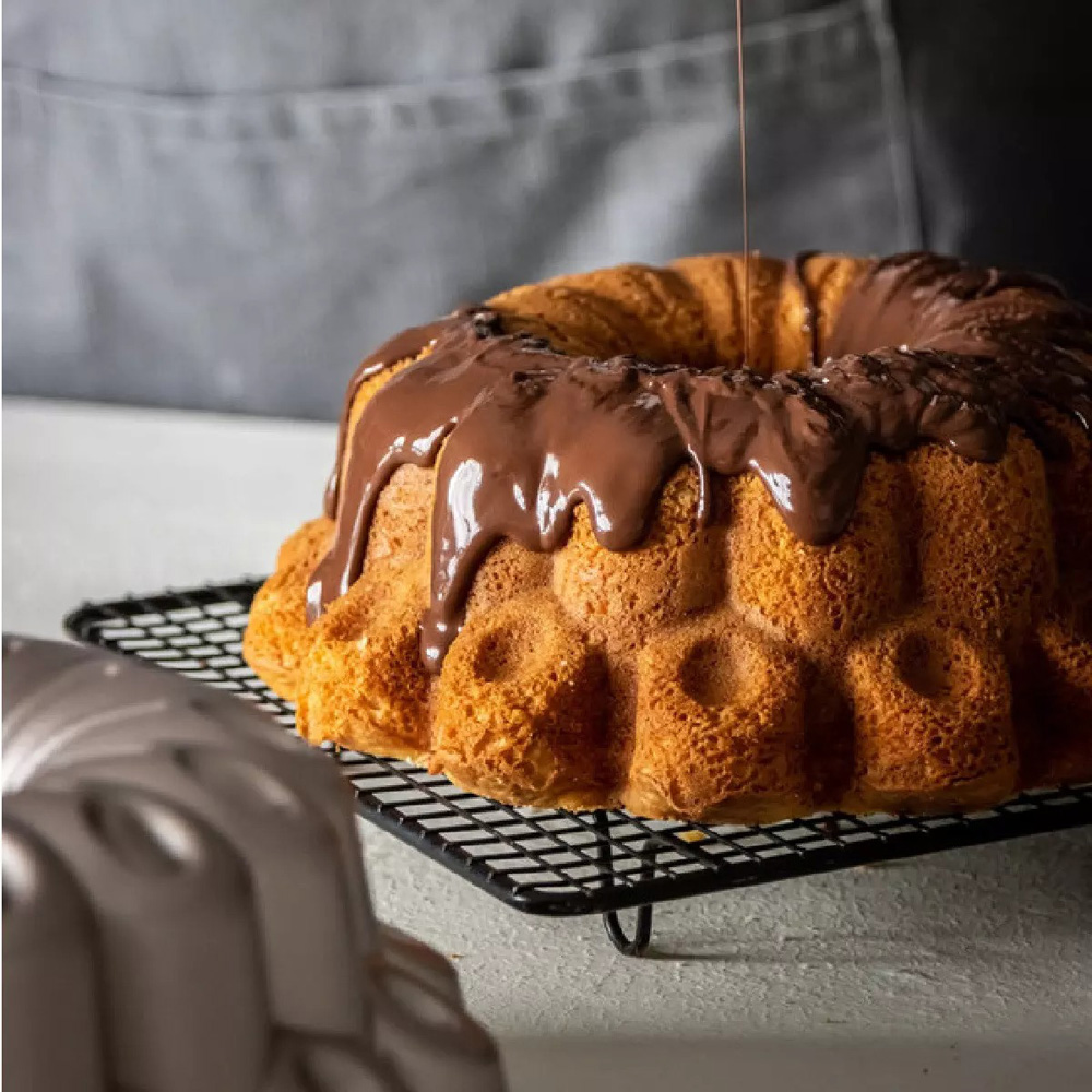 Декоративна форма для випікання Kitchen Craft MASTERCLASS BUTTON, алюмій, 24,7 х 24,7 х 10 см