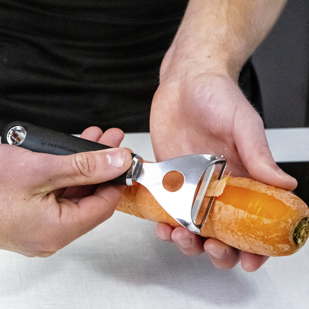 Овощечистка с горизонтальным лезвием Kitchen Craft MASTERCLASS SOFT GRIP