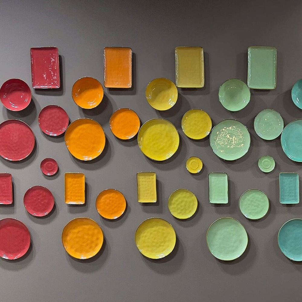 Блюдо сервірувальне кругле Rose&Tulipani Milano CONCERTO OCRA, керамограніт, охра, діам. 32 см