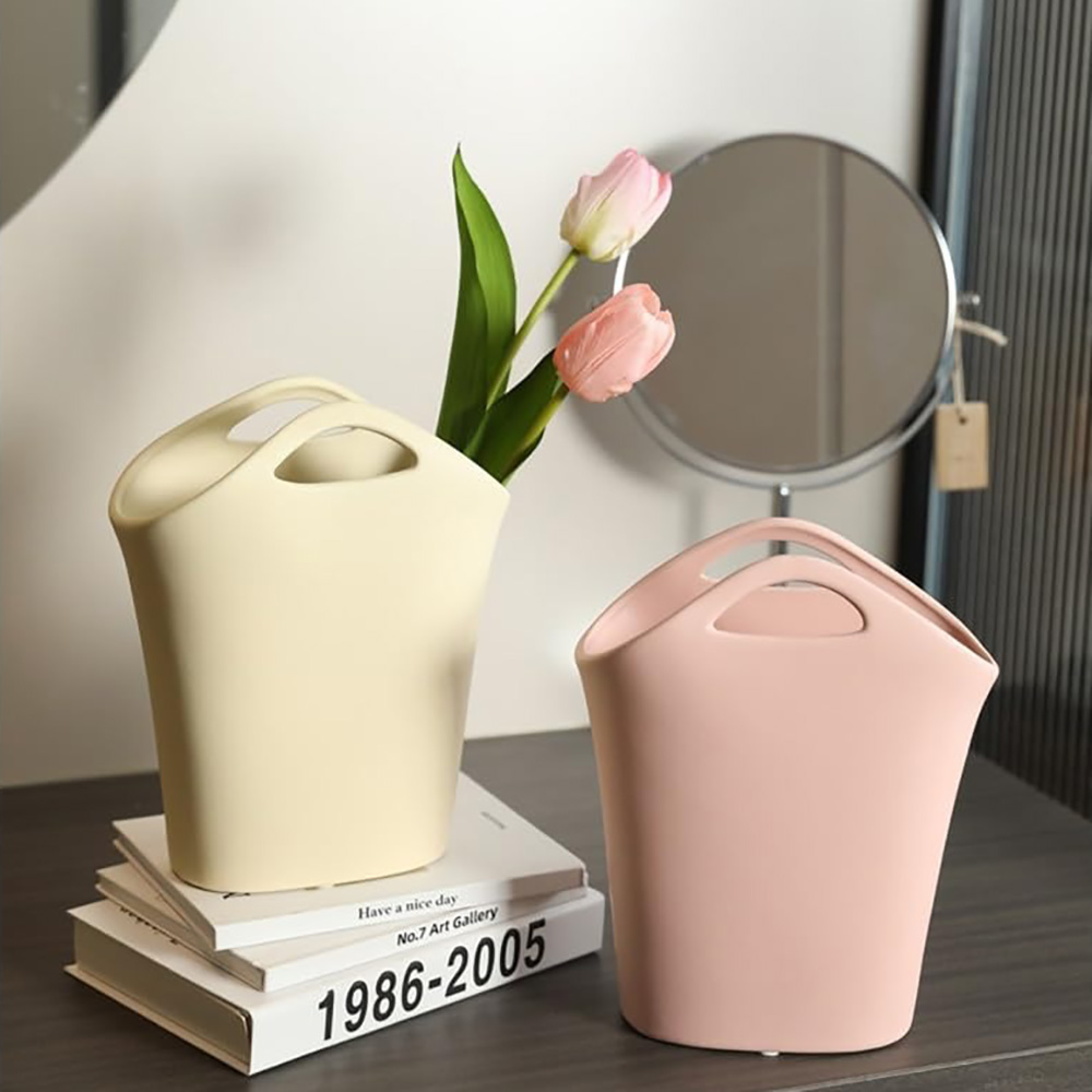 Ваза Rituali Domestici LEGRAZIOSE, кераміка, кремова, 19 х 8,5 х 23 см